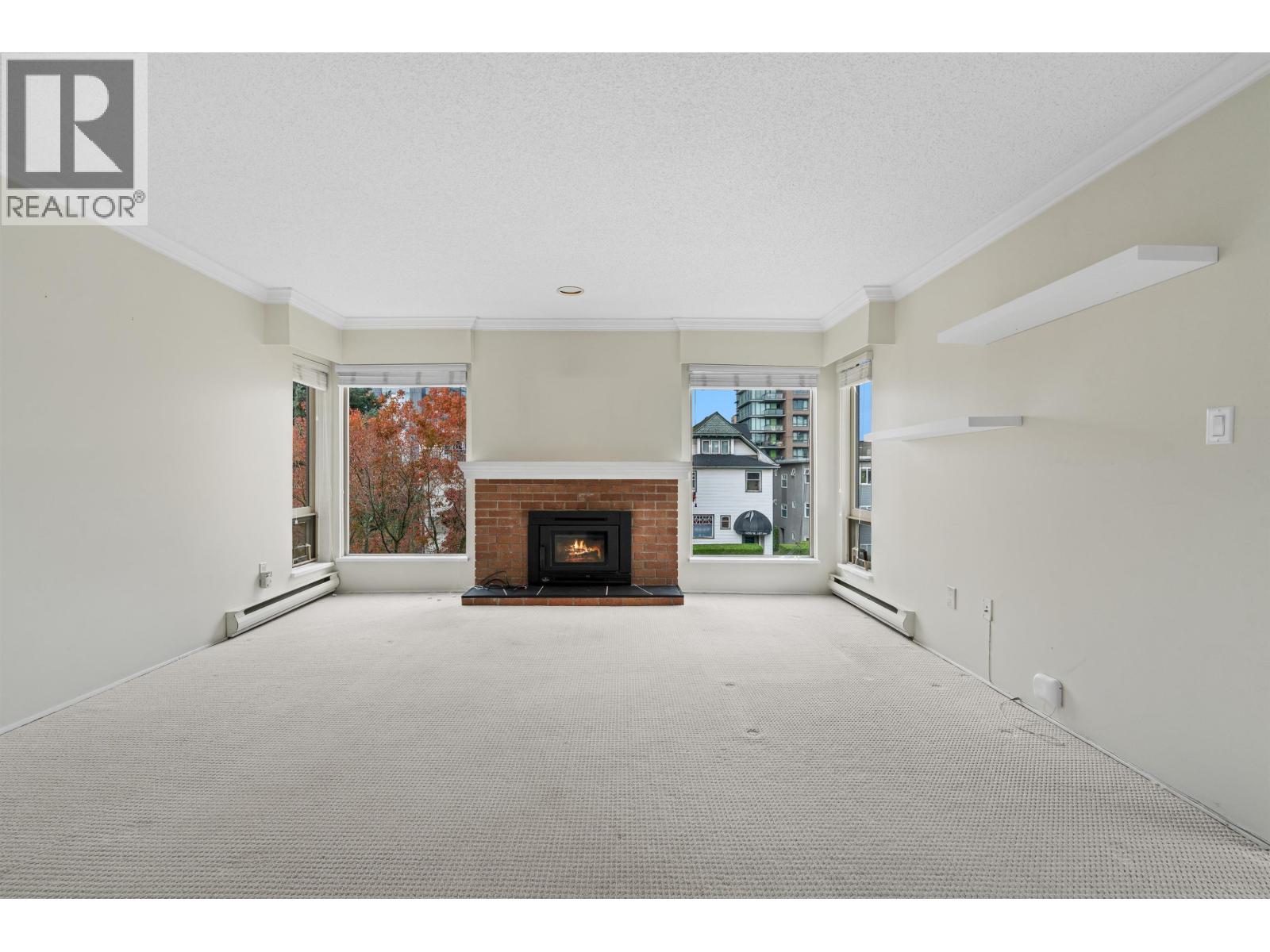 1260 W 10th Avenue Unit 306, Vancouver, BC V6H 1J3