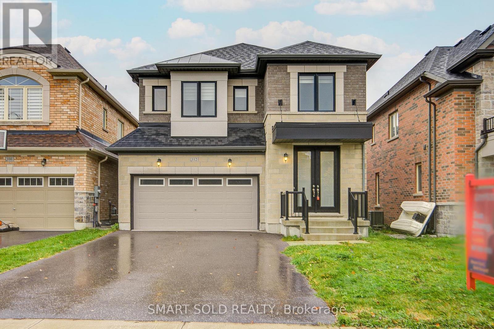 112 Carriage Shop Bnd, East Gwillimbury Queensville, ON L9N 0Y3