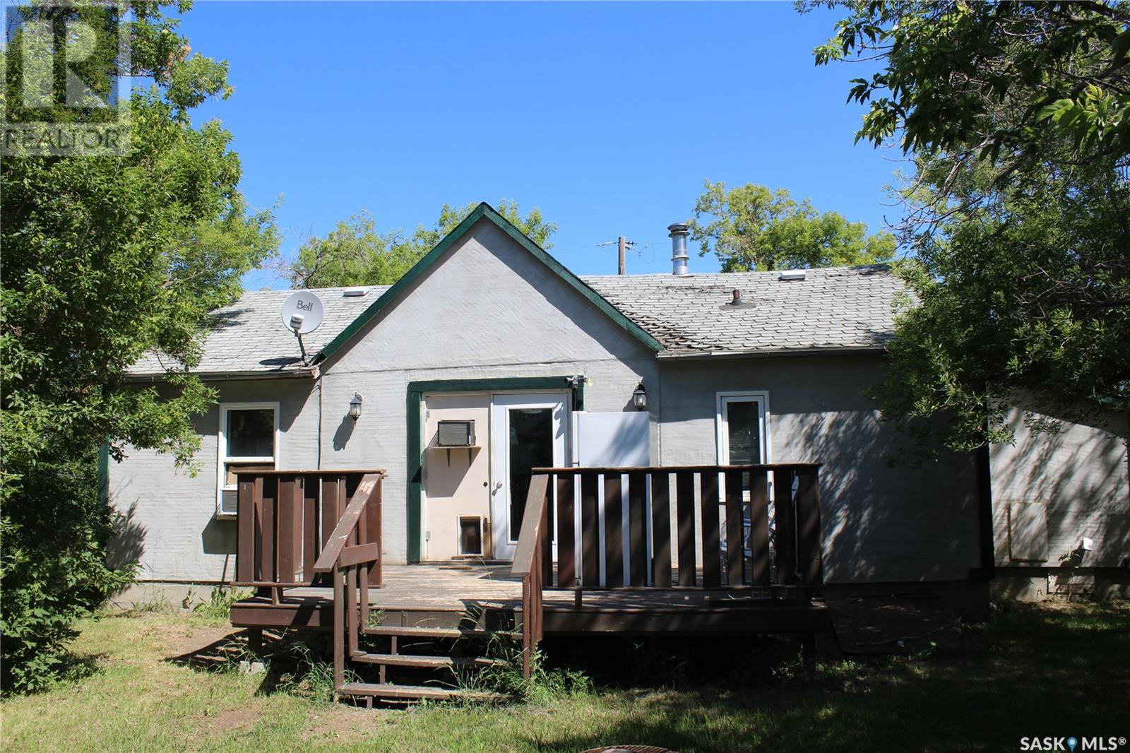 5375 Eddys Ave, Halbrite, SK S0C 1H0