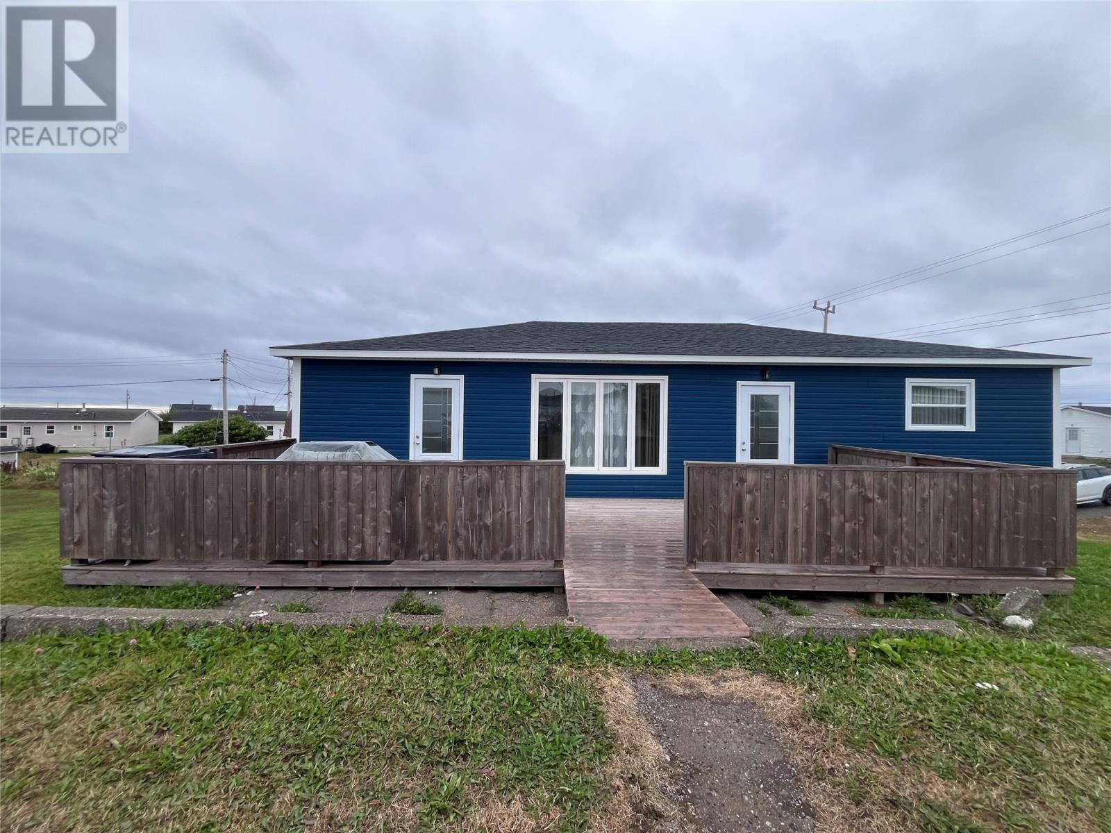 17 Pinchmarsh Rd, Fortune, NL A0E 1P0