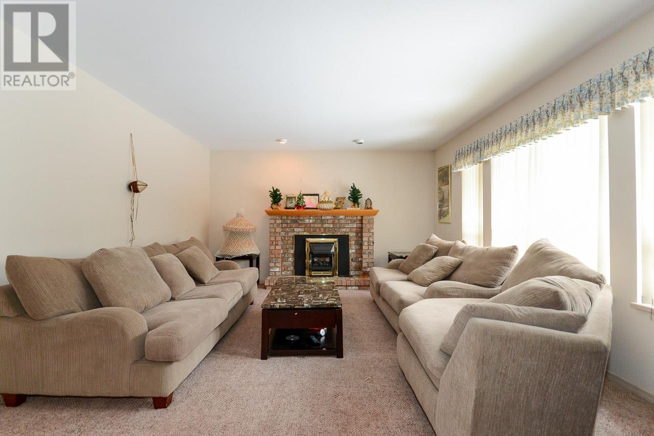 3860 Kilby Ct, Richmond, BC V6X 3M9