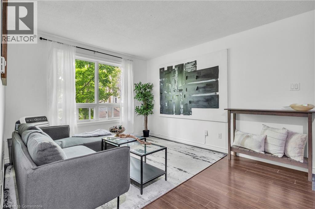 119 Cedar Street S Unit 7, Kitchener, ON N2G 3L6