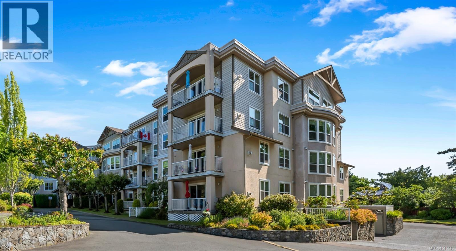 1240 Verdier Ave Unit 204 Ave, Central Saanich, BC V8M 2G9
