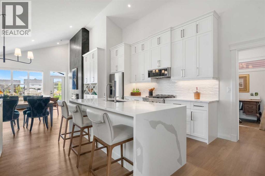 218 Mitchell Heath NW, Calgary, AB T3R 2G2