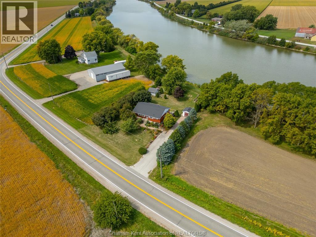 5823 Tecumseh Line, Chatham-Kent, ON N0P 2L0