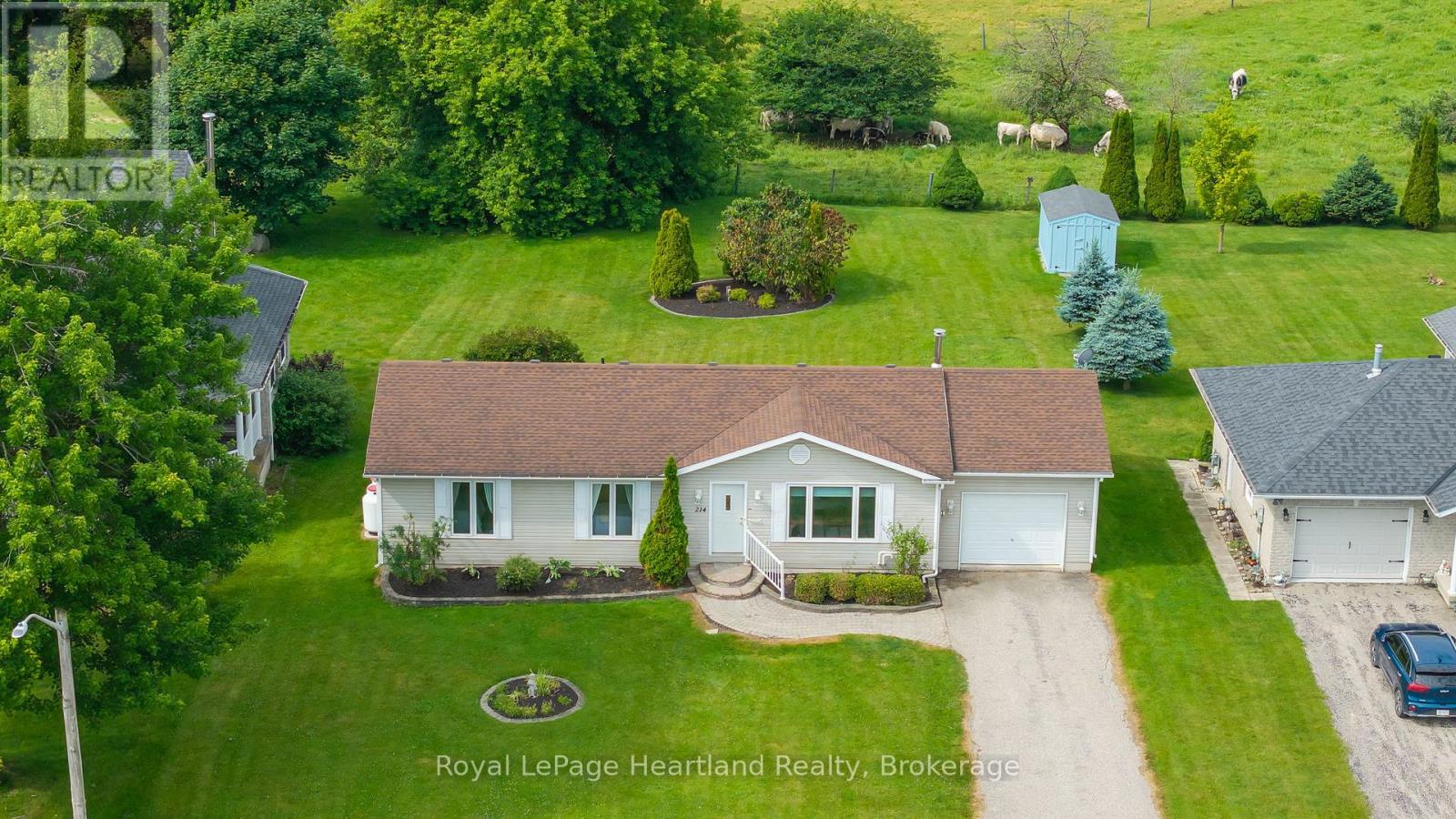 214 Margaret St S, Minto, ON N0G 1Z0