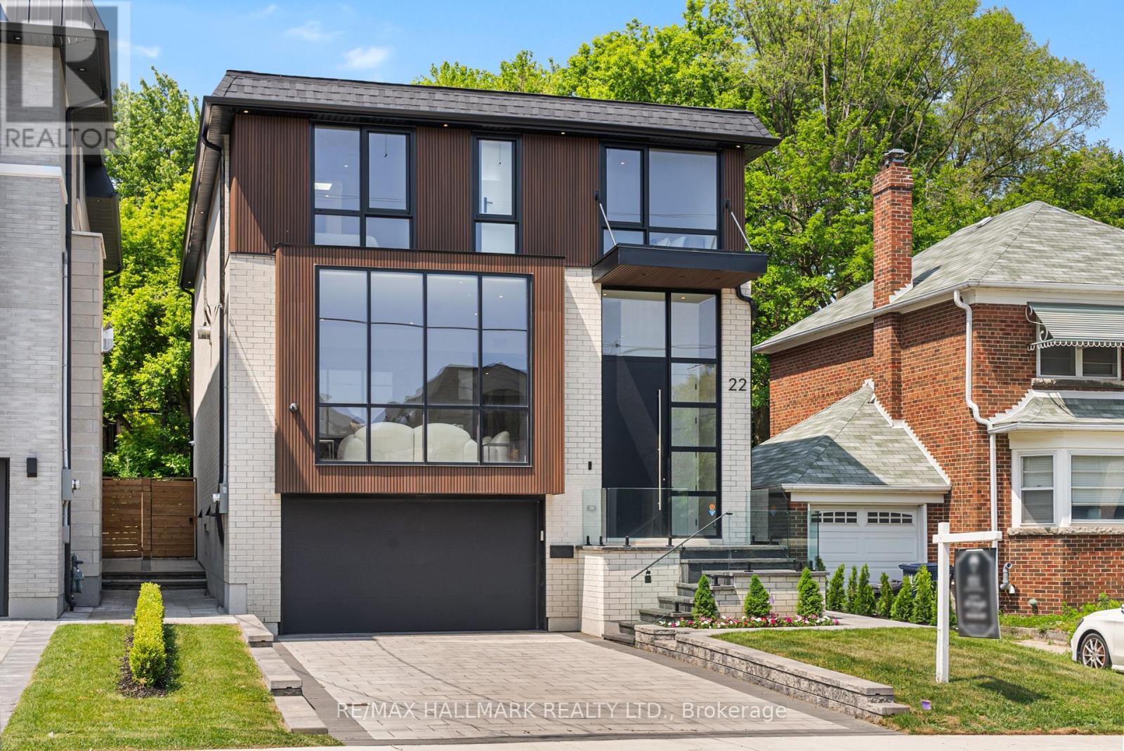 22 Divadale Dr, Toronto, ON M4G 2N9