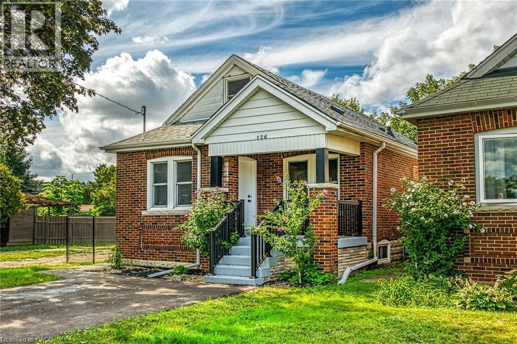 126 Auburn Ave, Hamilton, ON L8K 3B2