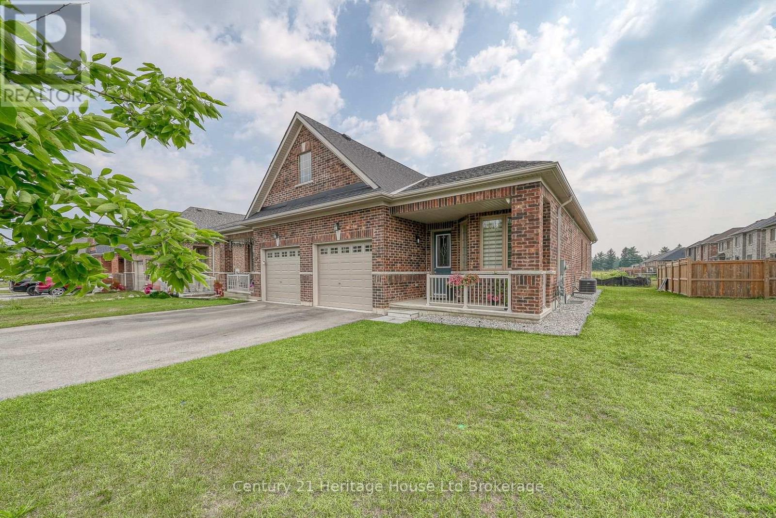 37 Harvest Ave, Tillsonburg, ON N4G 0H9