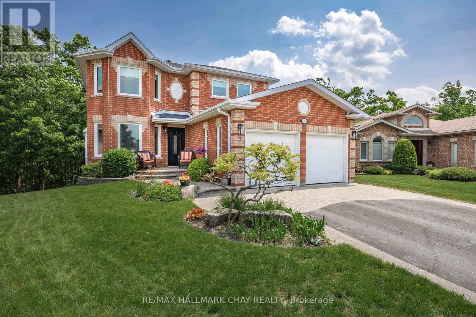 7 Maw Ct, Barrie, ON L4N 7X7