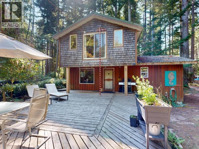 1466 Vancouver Blvd, Savary Island, BC V0N 2G0
