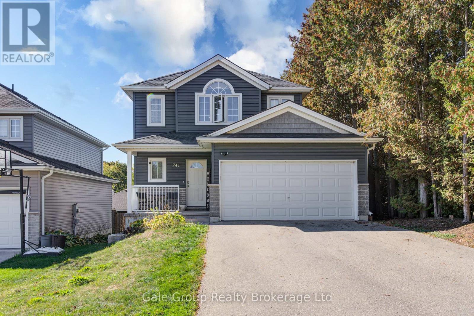241 Florence Ave, Ingersoll, ON N5C 3Y8