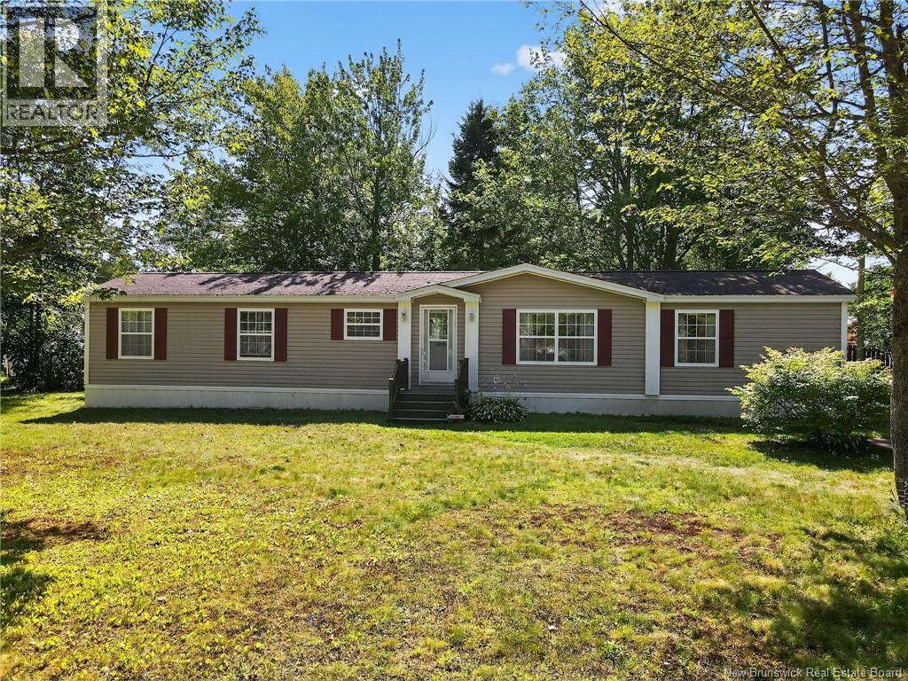 7 Cedargrove, Moncton, NB E1H 2T8