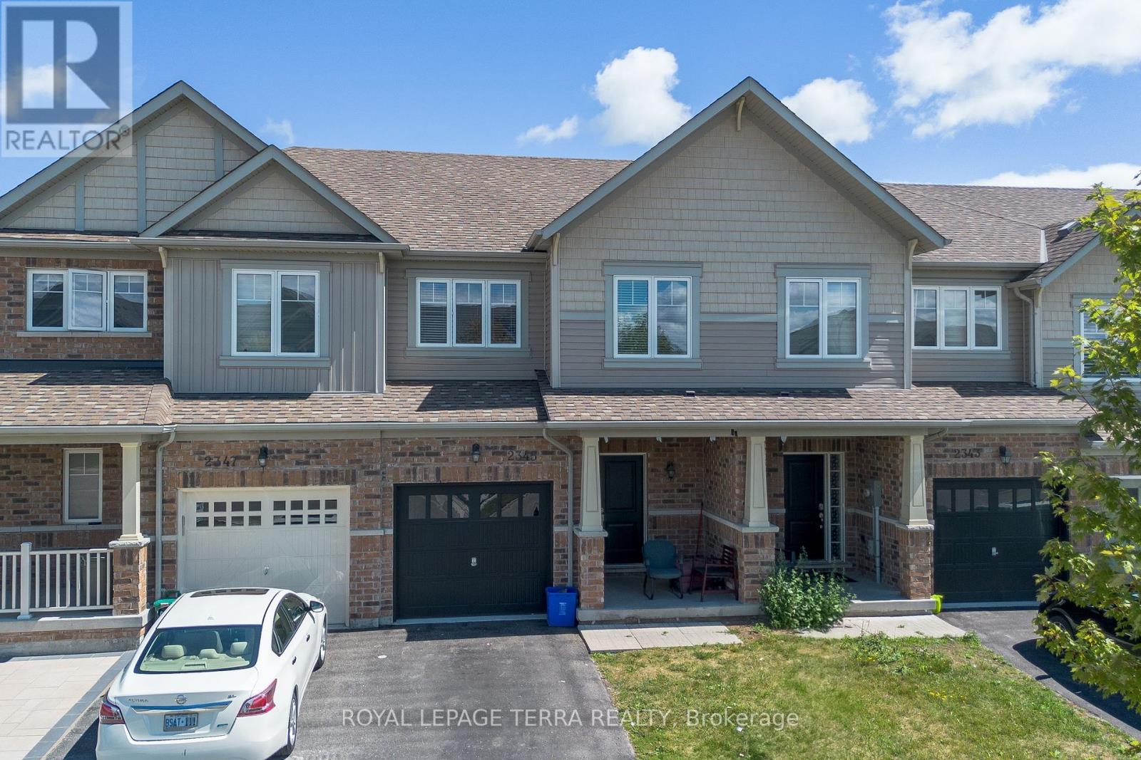 2345 Steeplechase St, Oshawa, ON L1L 0C9