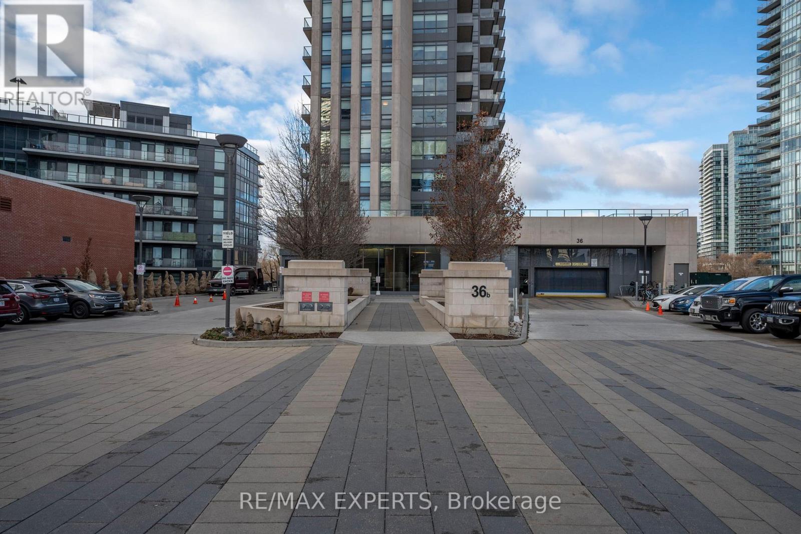 2308 36 Park Lawn Rd, Toronto, ON M8V 0E5