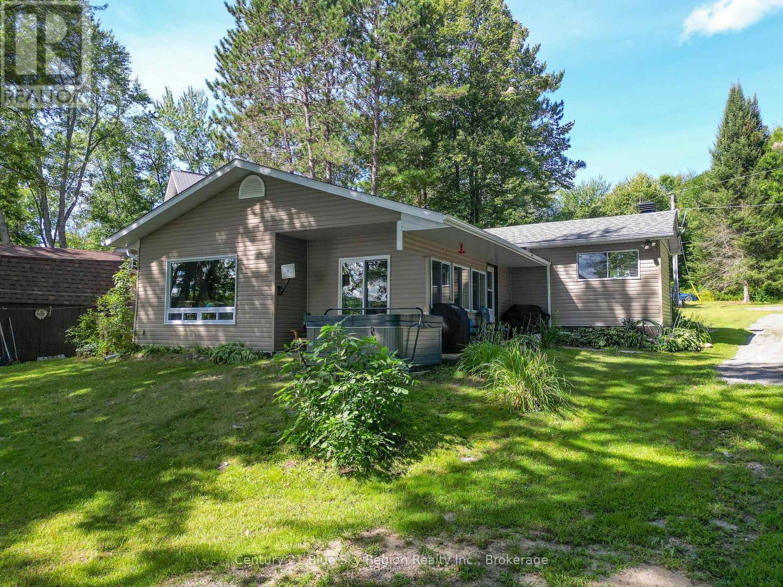 28 Andrews Ln, Bonfield, ON P0H 1E0