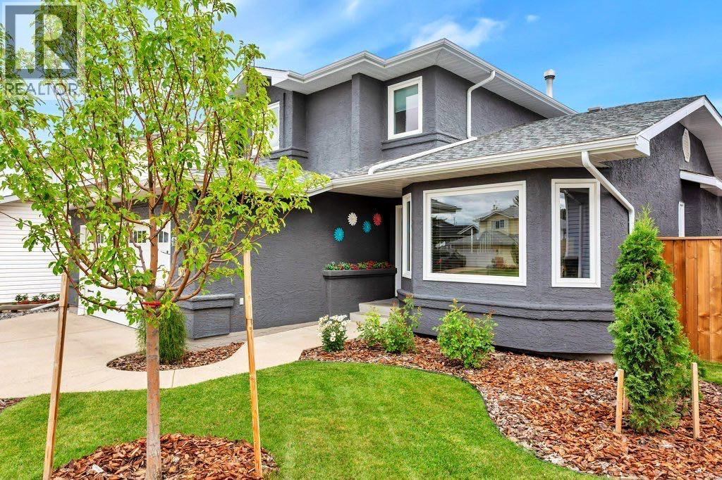 167 Douglas Ave, Red Deer, AB T4R 2G5