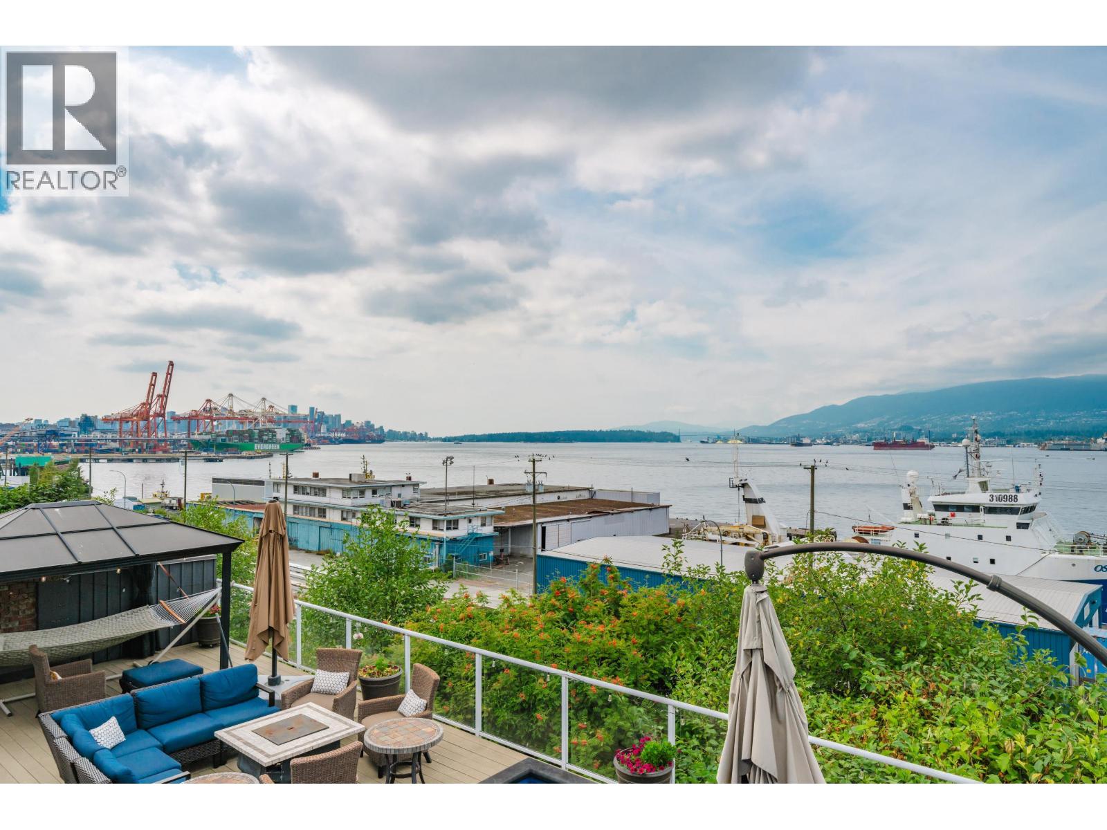 2385 Wall St, Vancouver, BC V5L 1B8