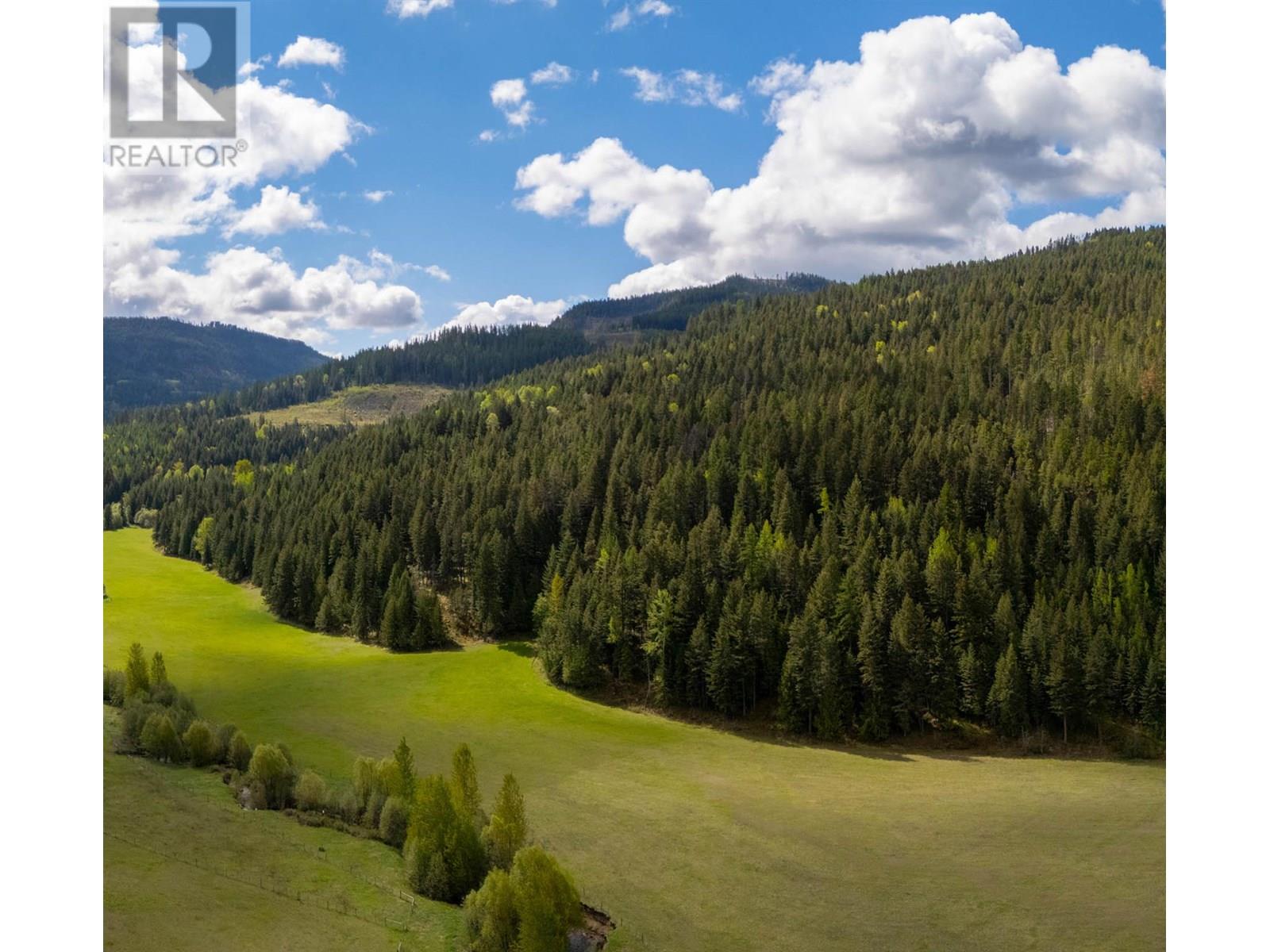 Dl5135 Highway 33 E Highway, Kelowna, BC V1P 1K2