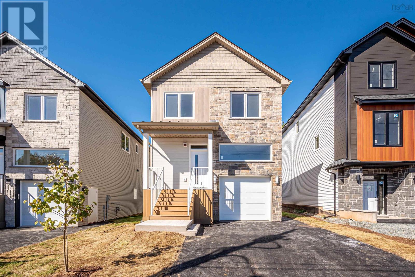 17 Pearlgarden Close, Dartmouth, NS B2X 0C3