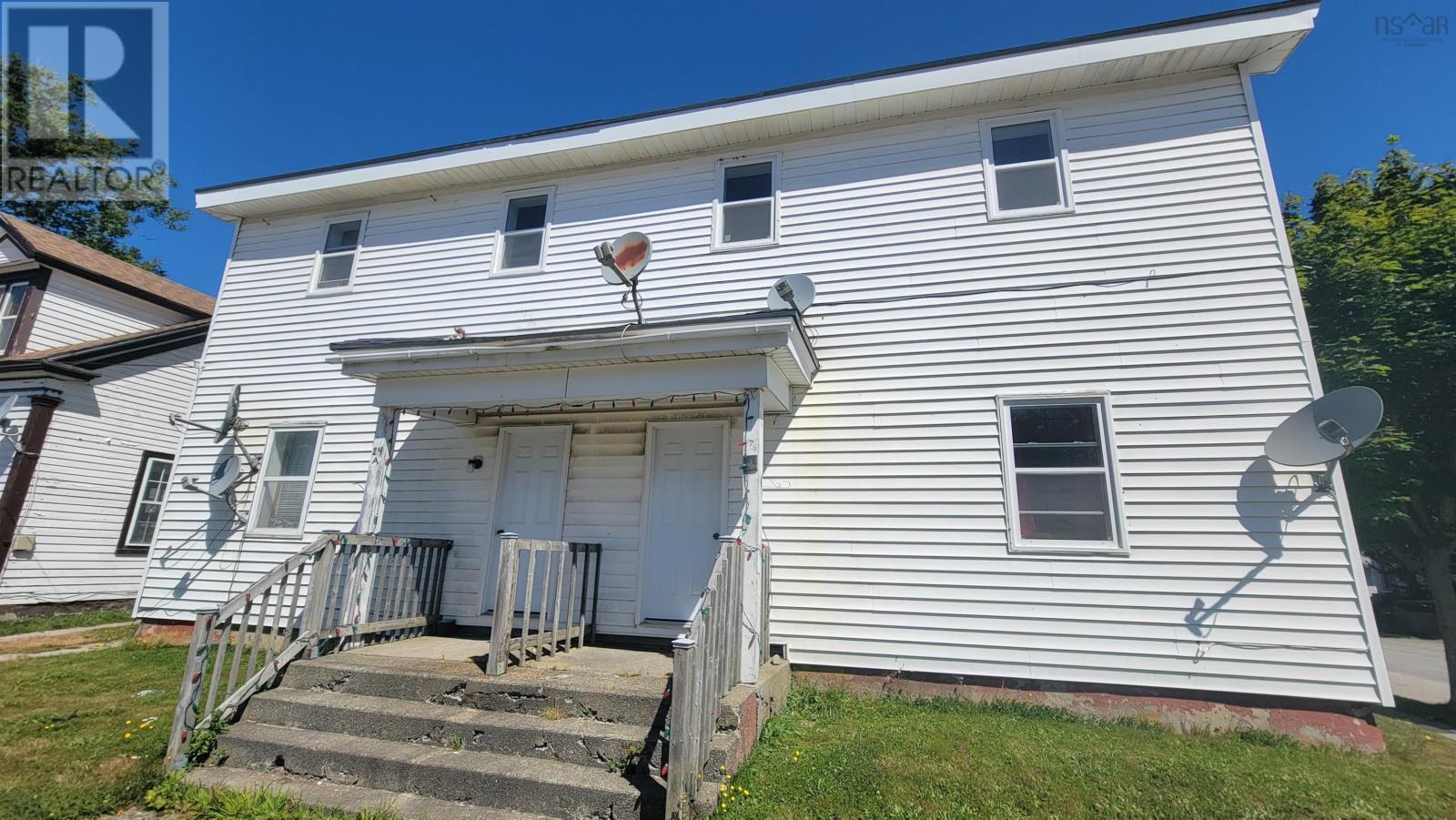 24-26 Parade St, Yarmouth, NS B5A 3A7