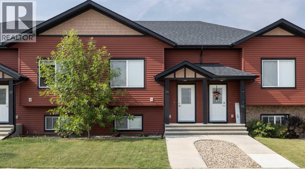 4324 Homestead Rd, Lacombe, AB T4L 0J3