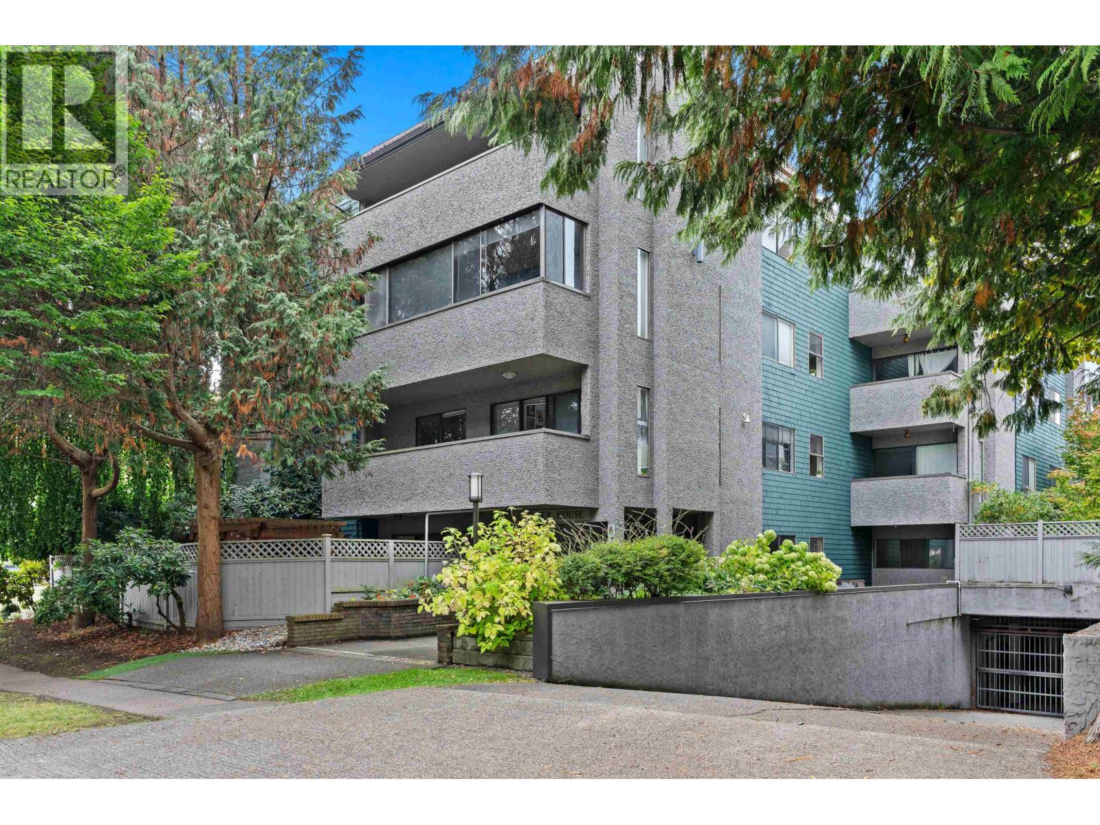 8775 Cartier Street Unit 305, Vancouver, BC V6P 4V3