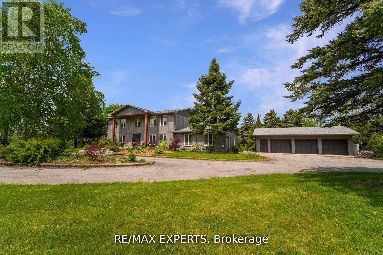 1960 W River Rd, Cambridge, ON N1R 5S5