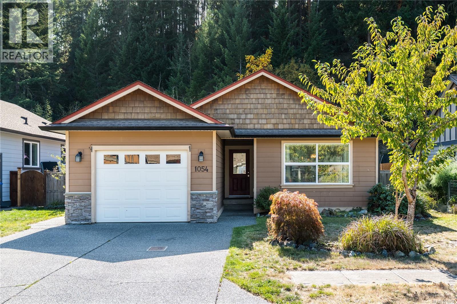 1054 Fitzgerald Rd, Shawnigan Lake, BC V0R 2W3