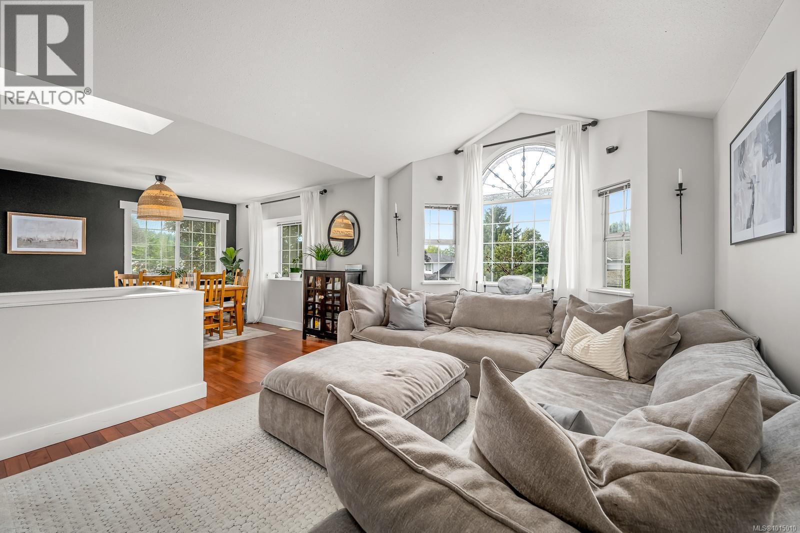 1782 Mallard Dr, Courtenay, BC V9N 8L9