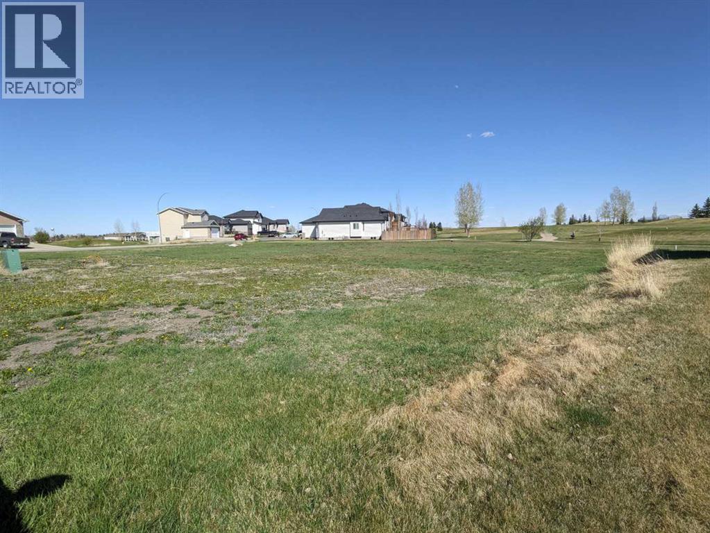 1502 Whispering Dr, Vulcan, AB T0L 2B0