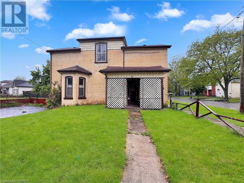 21 Ontario St, Brantford, ON N3S 2B8