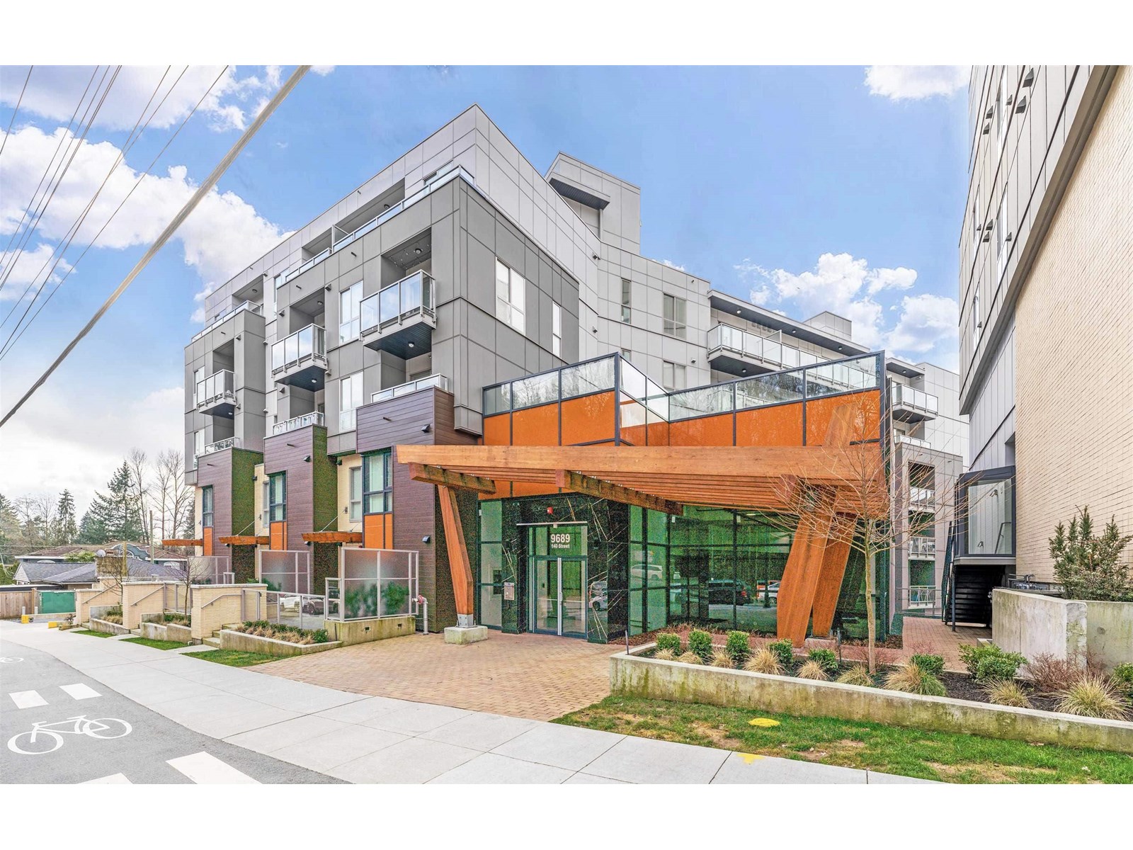 9689 140 Street Unit 506, Surrey, BC V3T 0P3