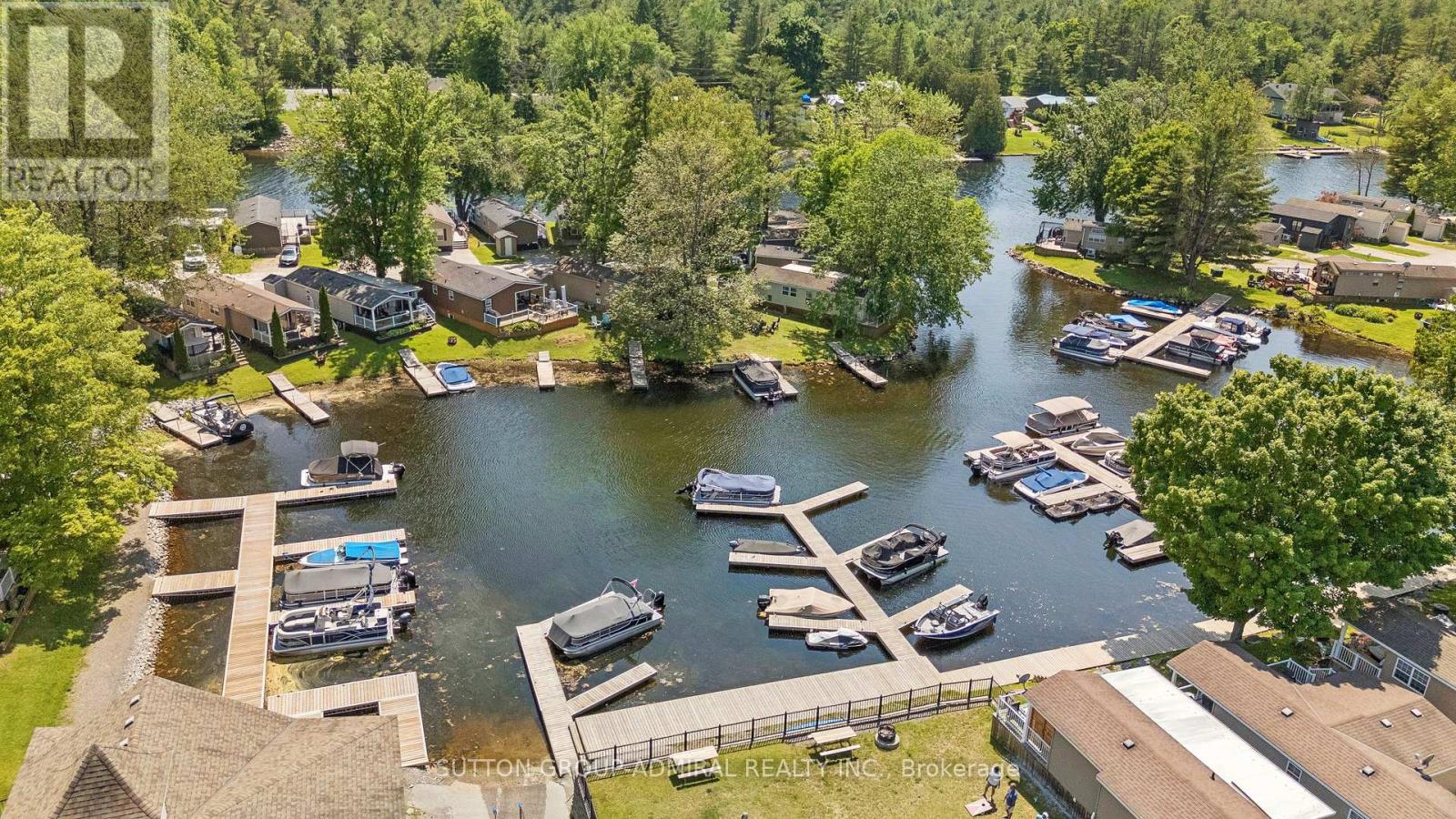 70 1082 Shamrock Marina Rd, Gravenhurst, ON P0E 1N0