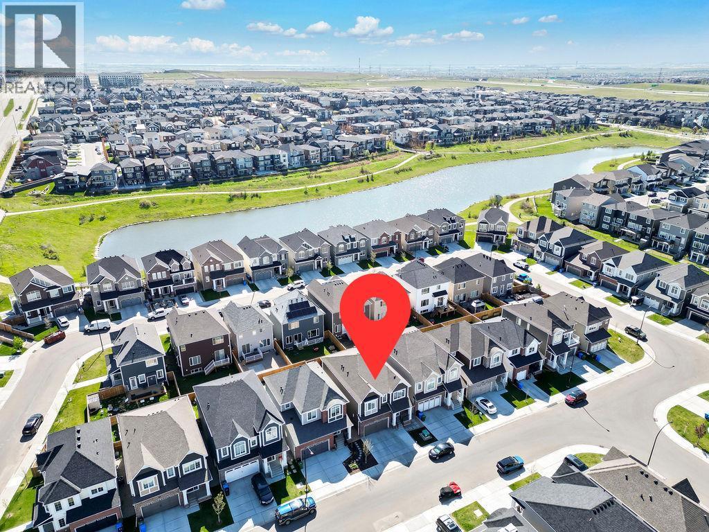 165 Carrington Close NW, Calgary, AB T3P 1P8