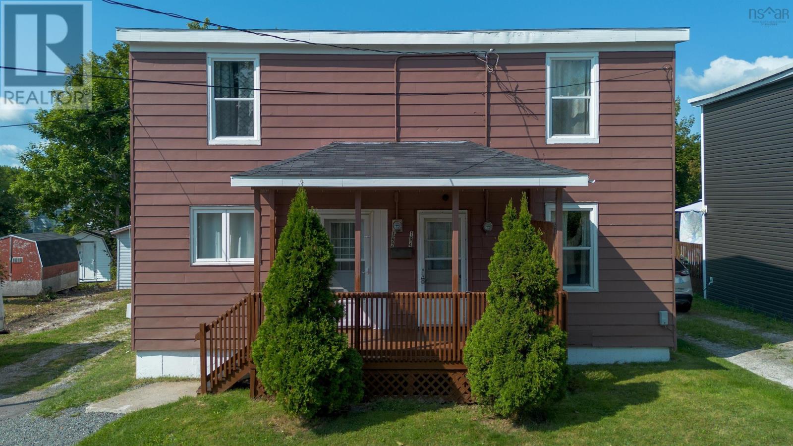192-194 Gatacre St, Sydney, NS B1N 1Z2