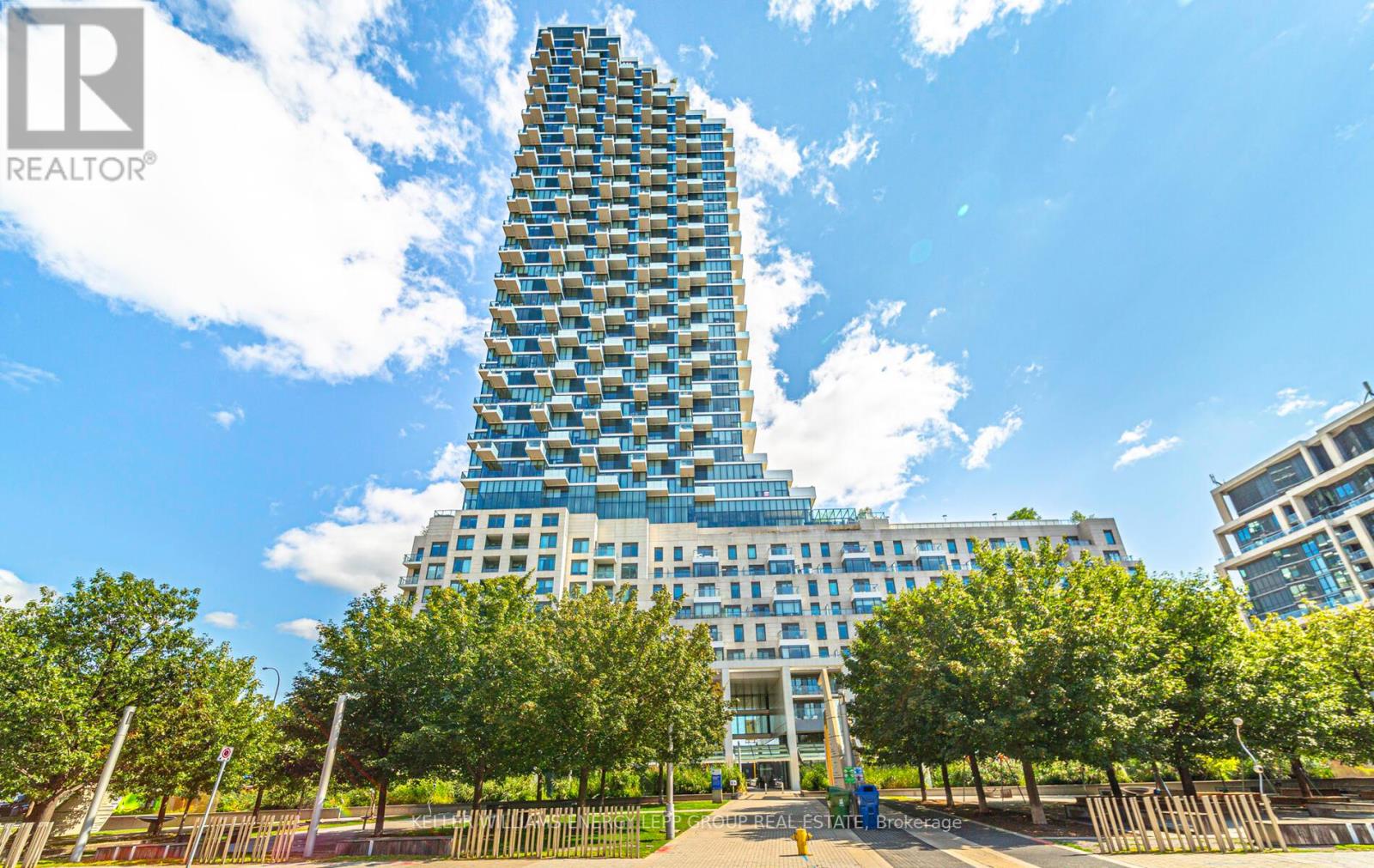 2605 16 Bonnycastle St, Toronto, ON M5A 0C9