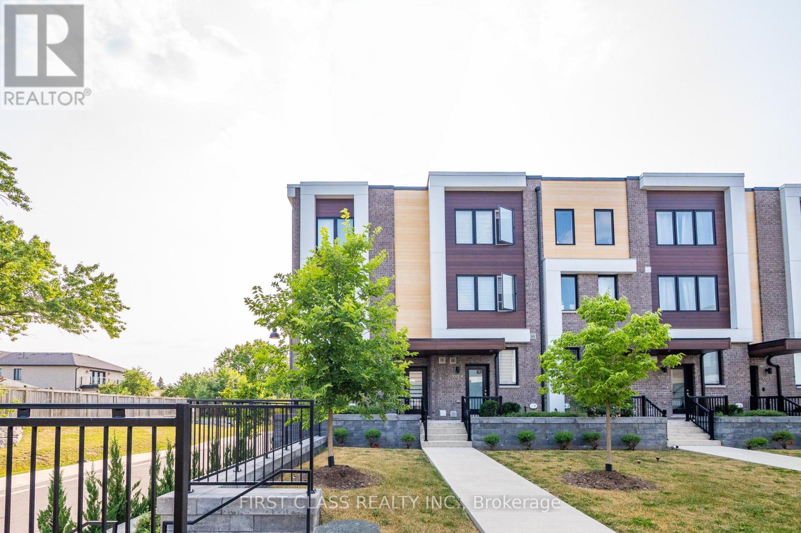 5 100 Stanley Green Blvd, Toronto Downsview-roding-cfb, ON M3K 0C8