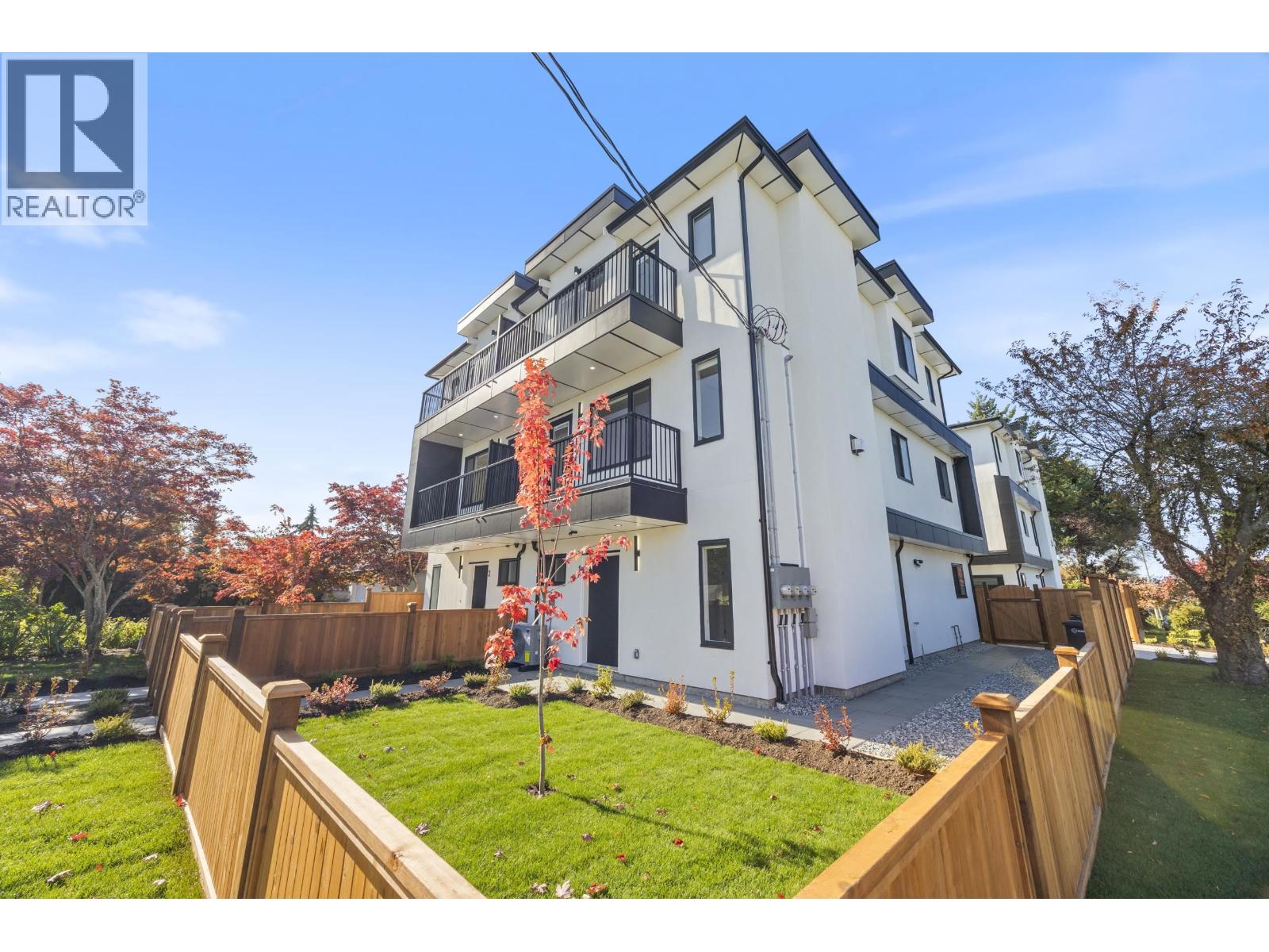 4170 Hurst Street Unit 1, Burnaby, BC V5J 3R4