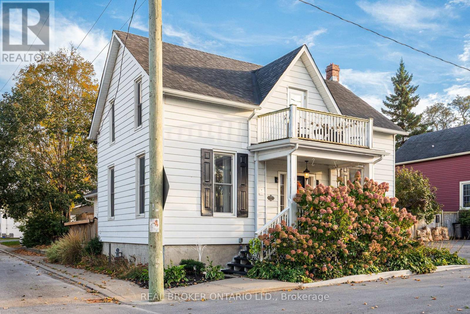 90 Emily St, Carleton Place, ON K7C 1S9