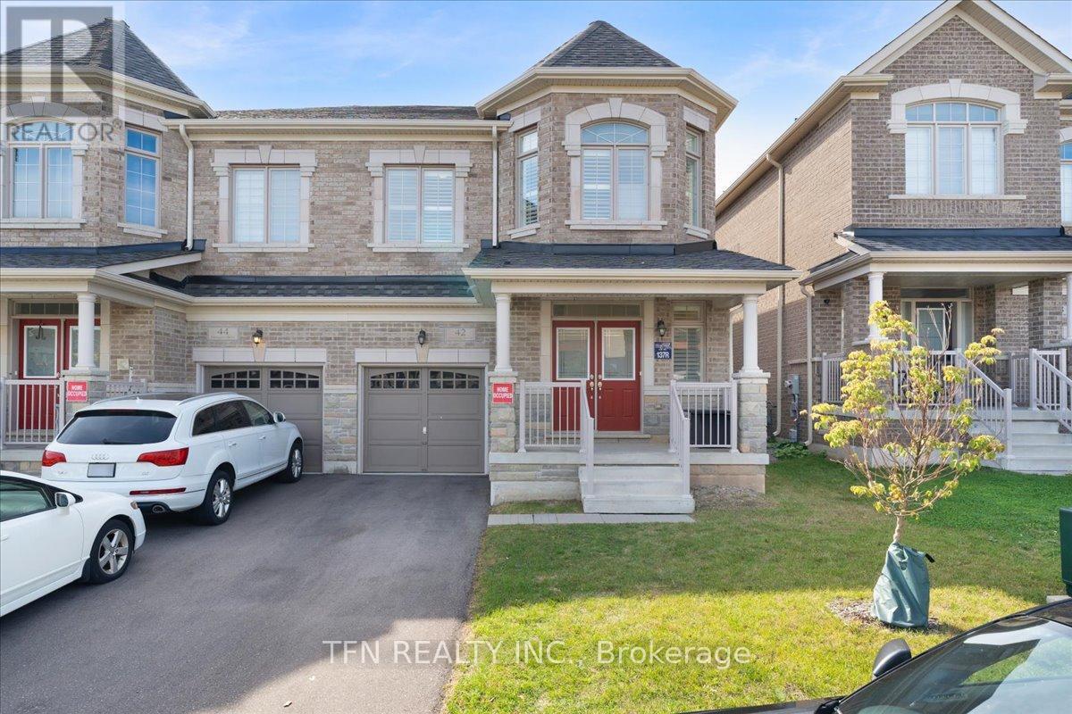 42 Ebenezer Dr, Hamilton Waterdown, ON L8B 1Y3
