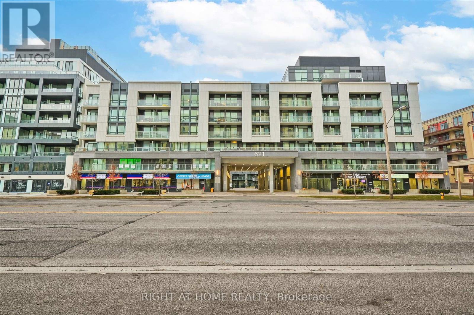 321 621 Sheppard Ave E, Toronto, ON M2K 0G4