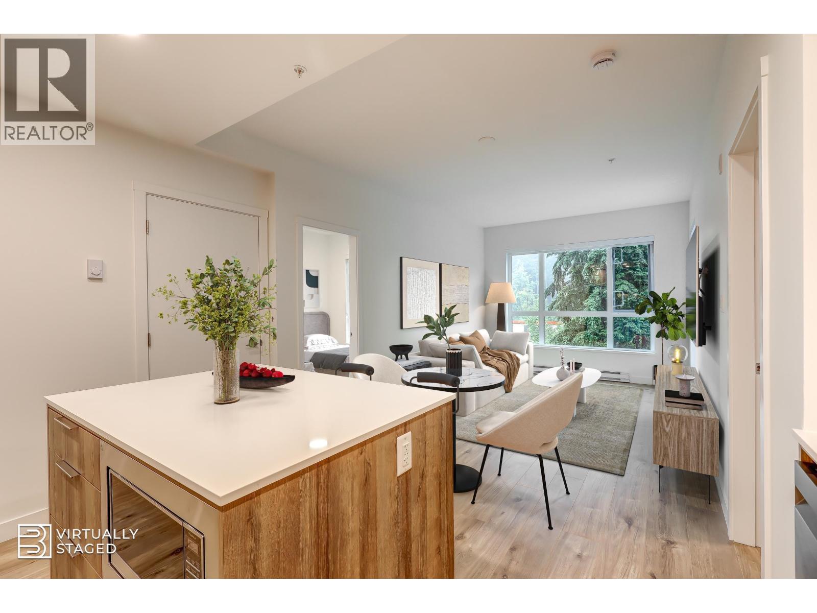 3594 Malsum Drive Unit 206, North Vancouver, BC V7G 0B5