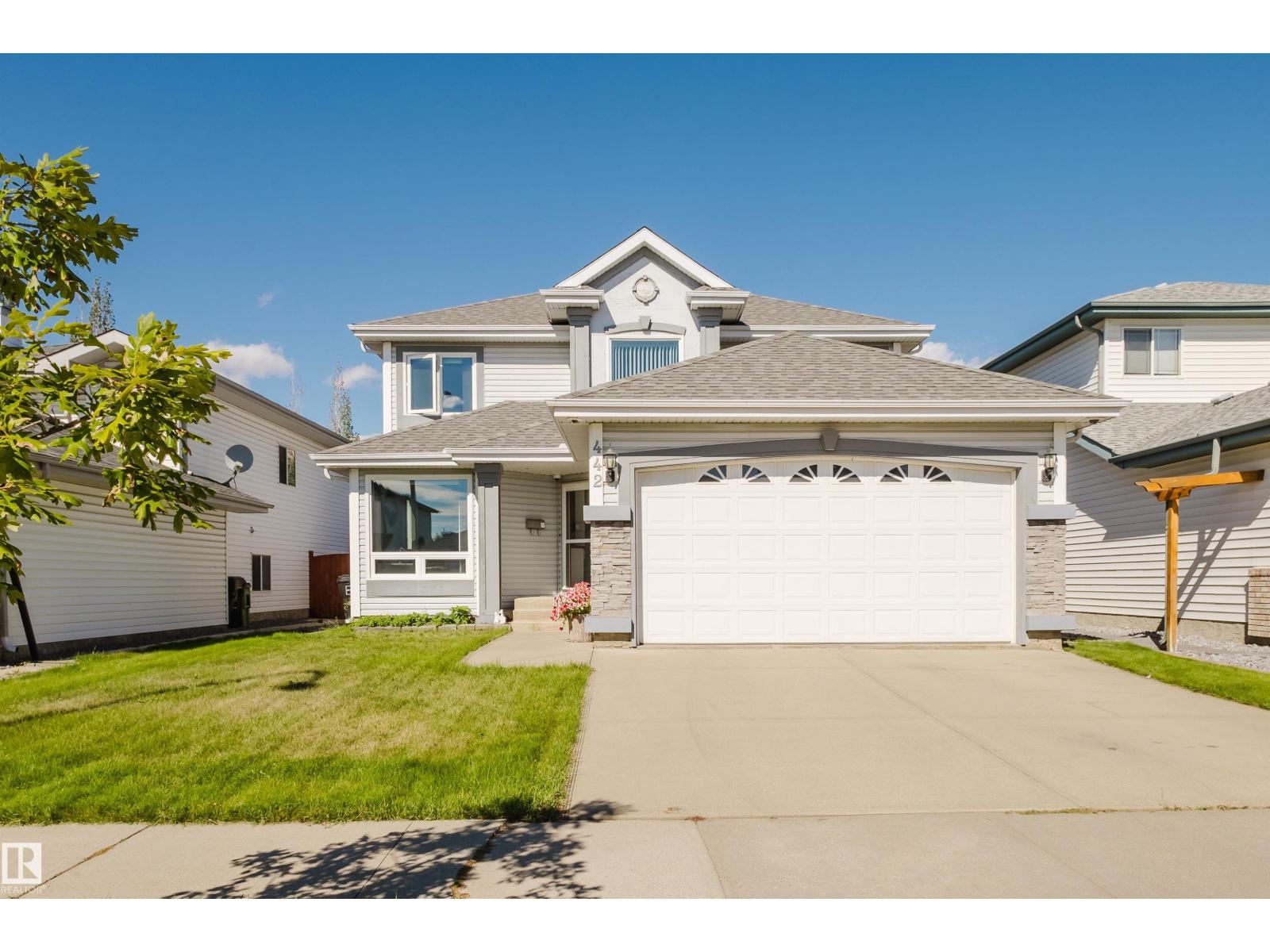 442 Klarvatten Lake Wd NW, Edmonton, AB T5Z 3B9