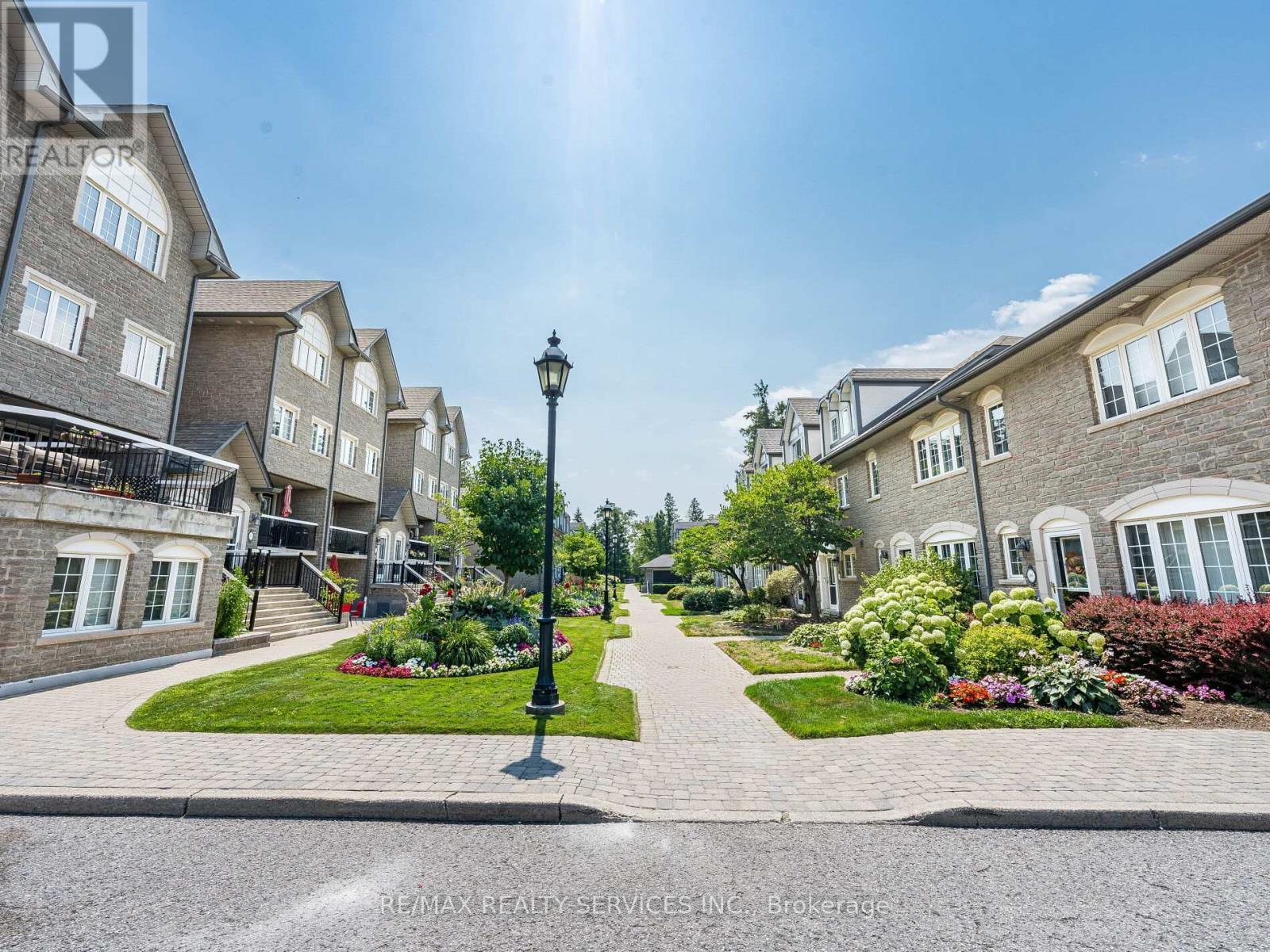 136 1995 Royal Rd, Pickering, ON L1V 6V9