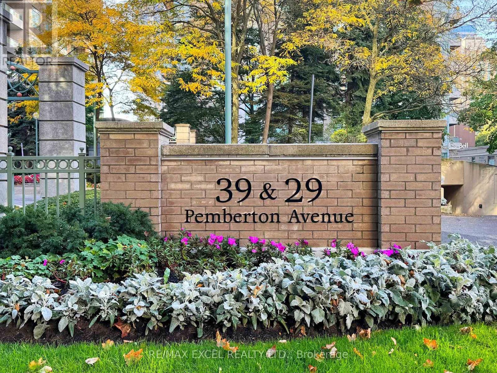 707 29 Pemberton Ave, Toronto, ON M2M 4L5