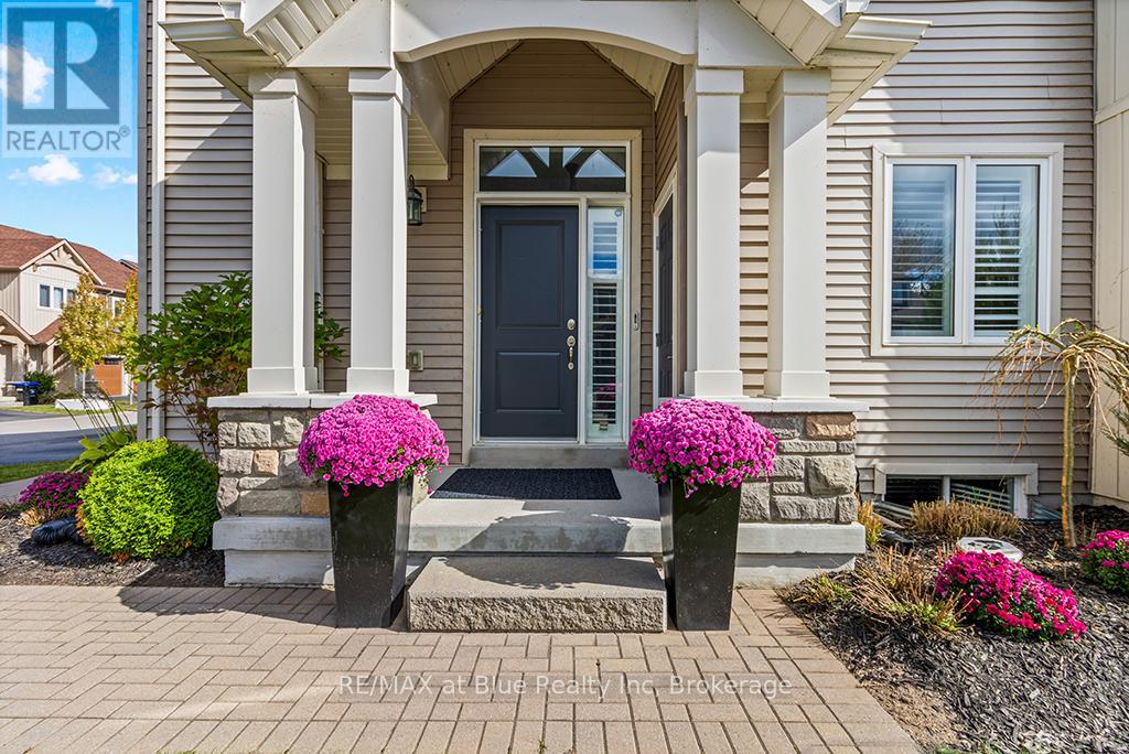 48 Lett Ave, Collingwood, ON L9Y 0Z5