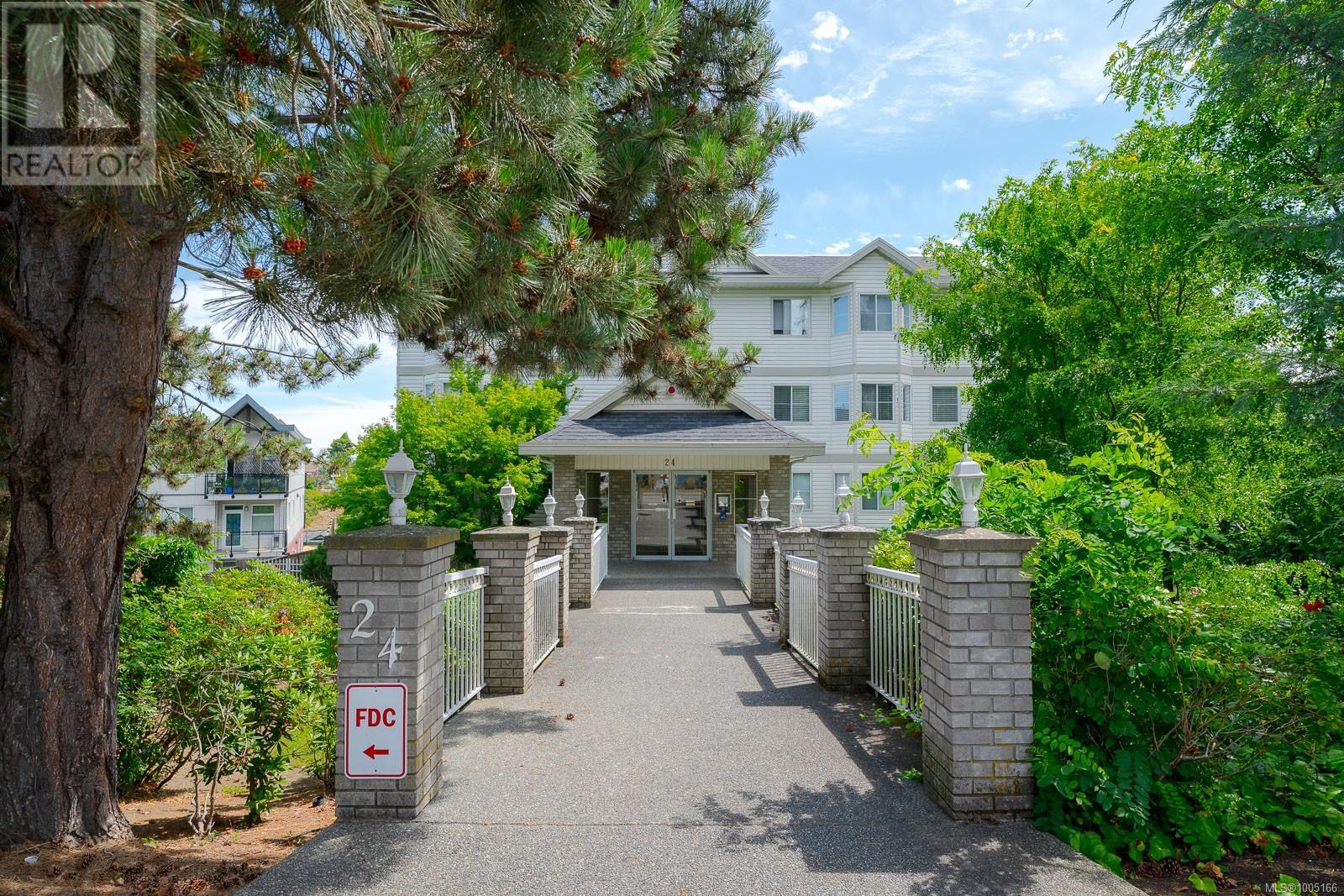 24 Prideaux St Unit 301 St, Nanaimo, BC V9R 2M4