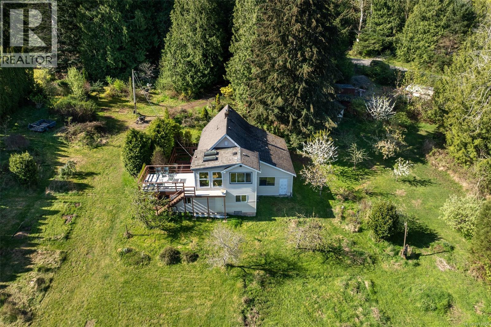 6827 Pascoe Rd, Sooke, BC V9Z 0J3