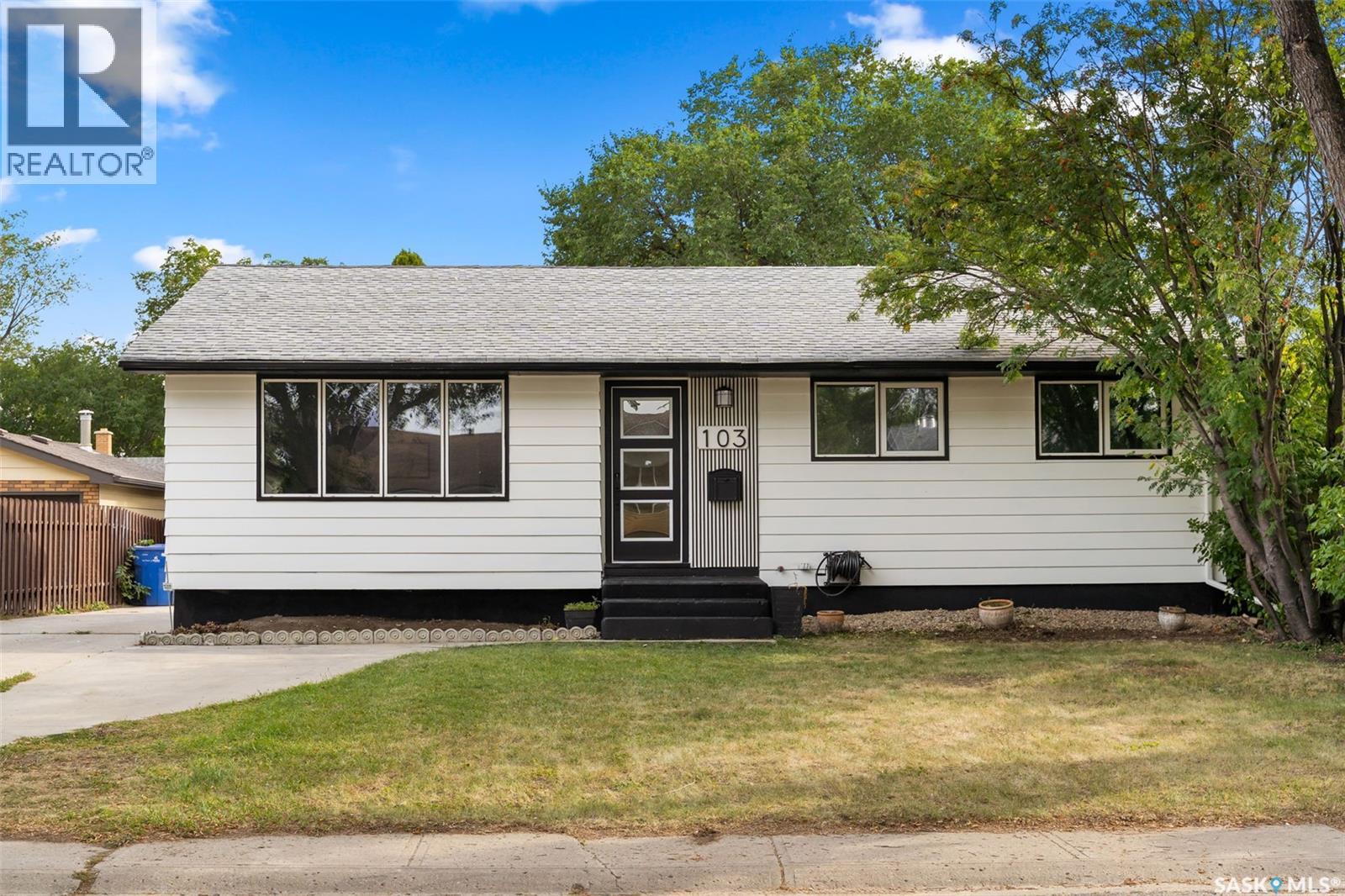 103 Elmview Rd, Regina, SK S4R 0B5